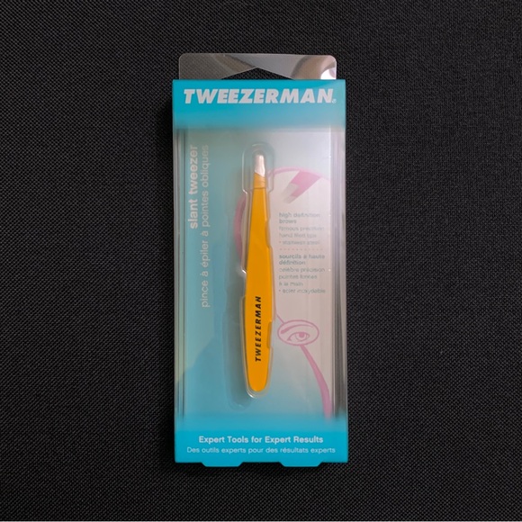 TWEEZERMAN Full Size Stainless Steel Slant Tip Tweezers — Goldenrod Yellow - Picture 1 of 3